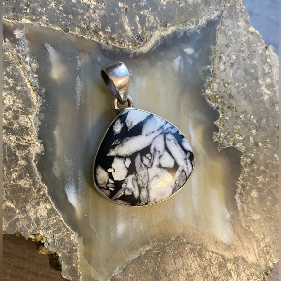 Genuine Rare Chrysanthemum Gemstone, 925 Sterling Silver Pendant - Picture 2 of 15